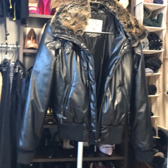 Faux leather/faux fur black jacket - Picture 2 of 3